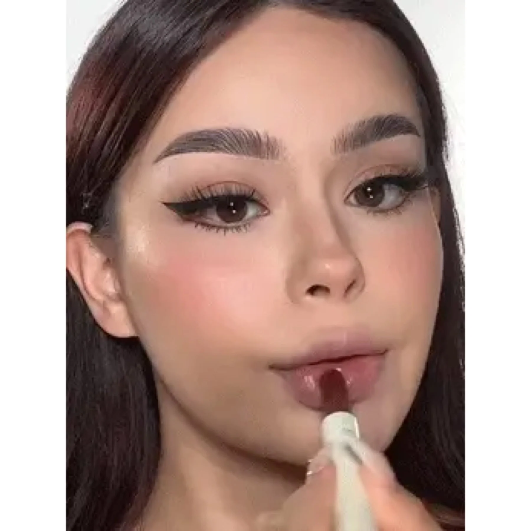 Sheglam Pout-Perfect Shine Lip Plumper - Image 33